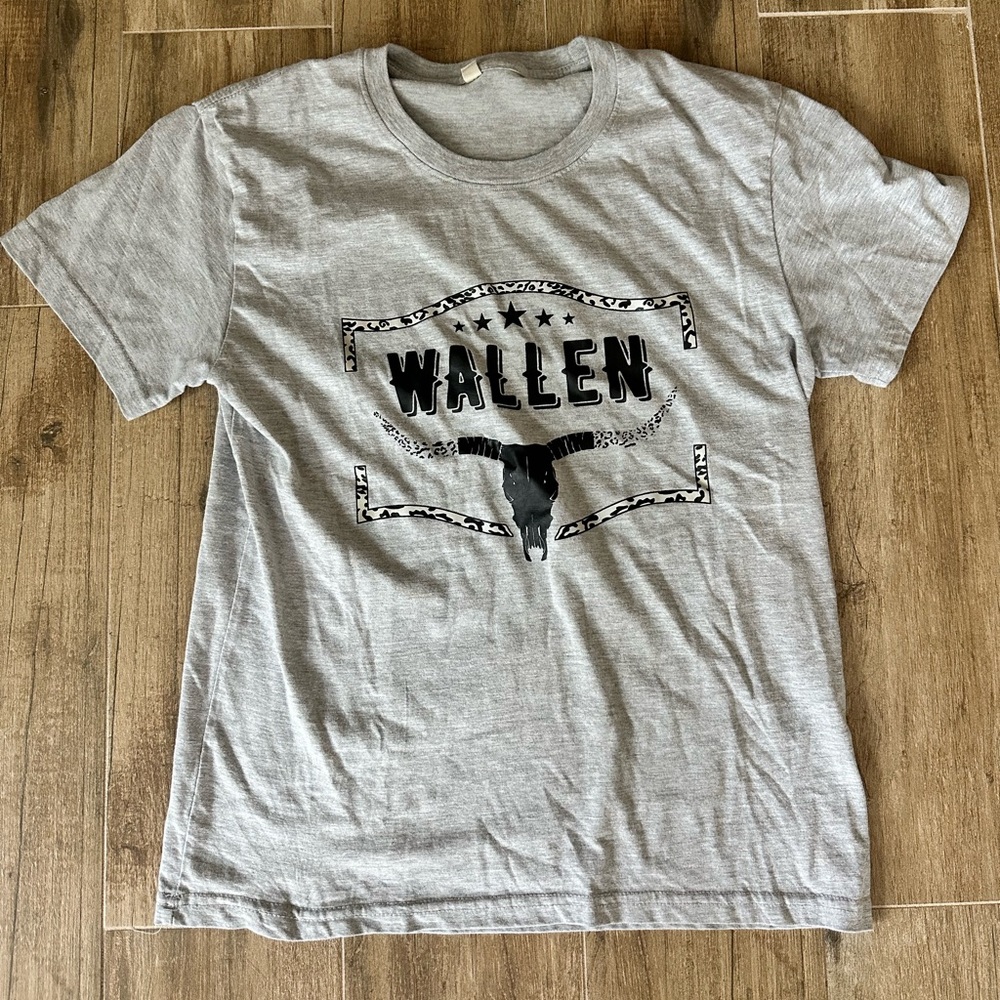 Ladies Morgan Wallen bull shirt